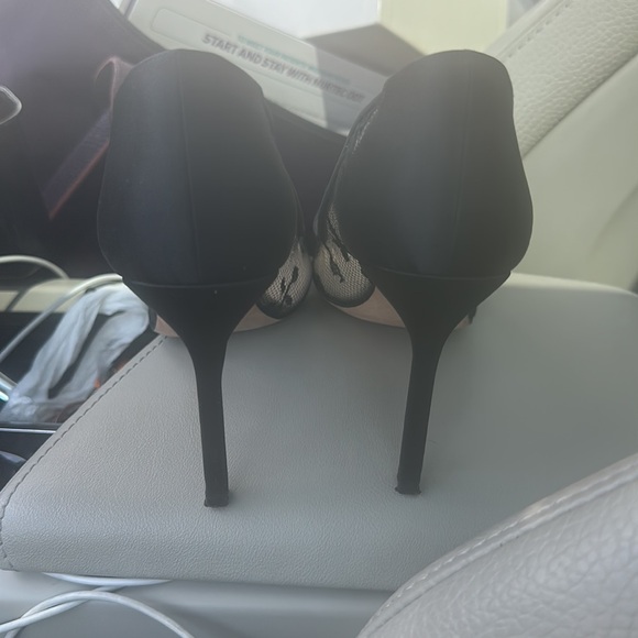 Manolo Blahnik BB lace pump, 36 - Picture 3 of 5